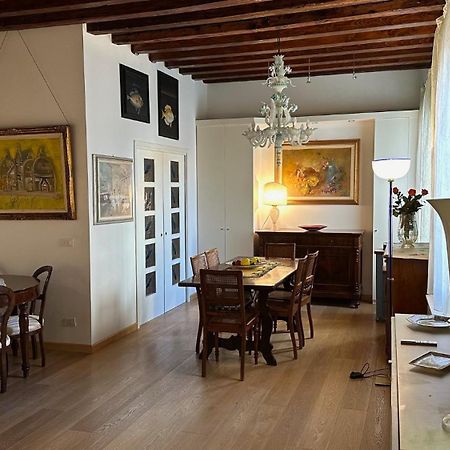 Albrizzi Charme Apartment เวนิส ภายนอก รูปภาพ